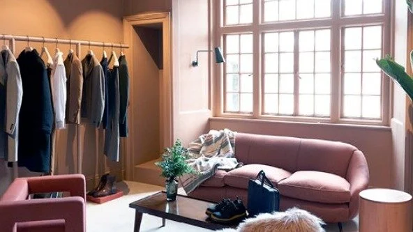 Fashion sector provides a bright spot in otherwise challenging picture for UK retail during June 
