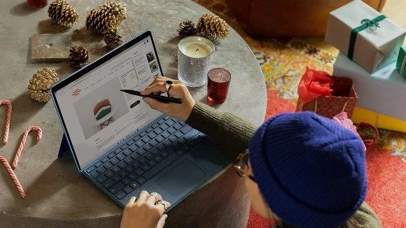 Over half of UK shoppers ‘have purchased fashion or accessories online in past year’ 