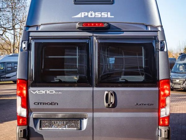 Vario 545 – Heckansicht eines Pössl Vario 545 Reisemobils