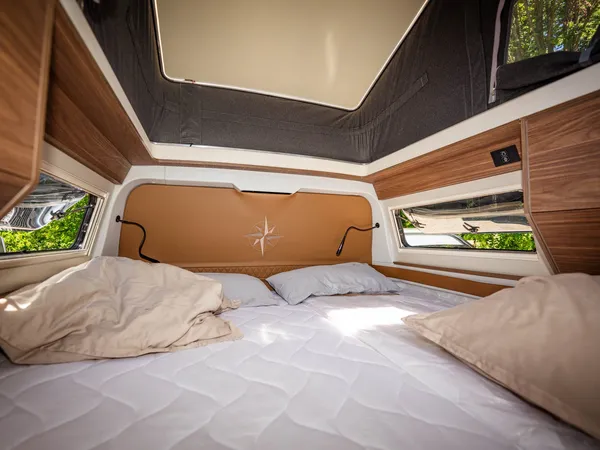 Columbus Liner – Bett im Wohnmobil mit Matratze, Kissen und Schlafsack