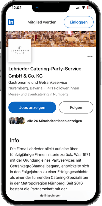Smartphone zeigt das LinkedIn-Unternehmensprofil von Lehrieder Catering-Party-Service