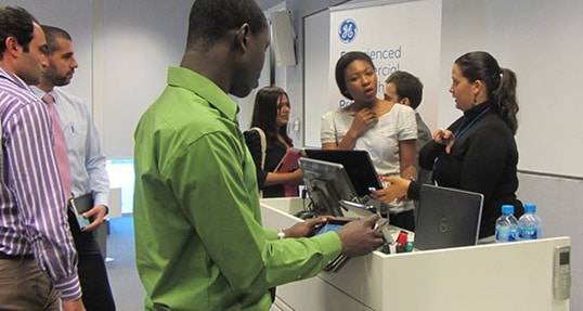 GE visits Hult Dubai, introduces students to leadership program