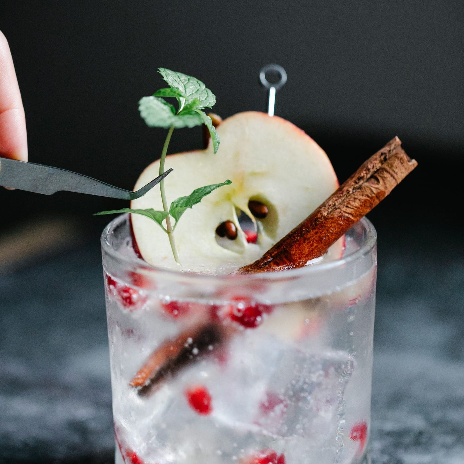 Everyday Energy apple-zing-getrank-mit-apfel.jpg
