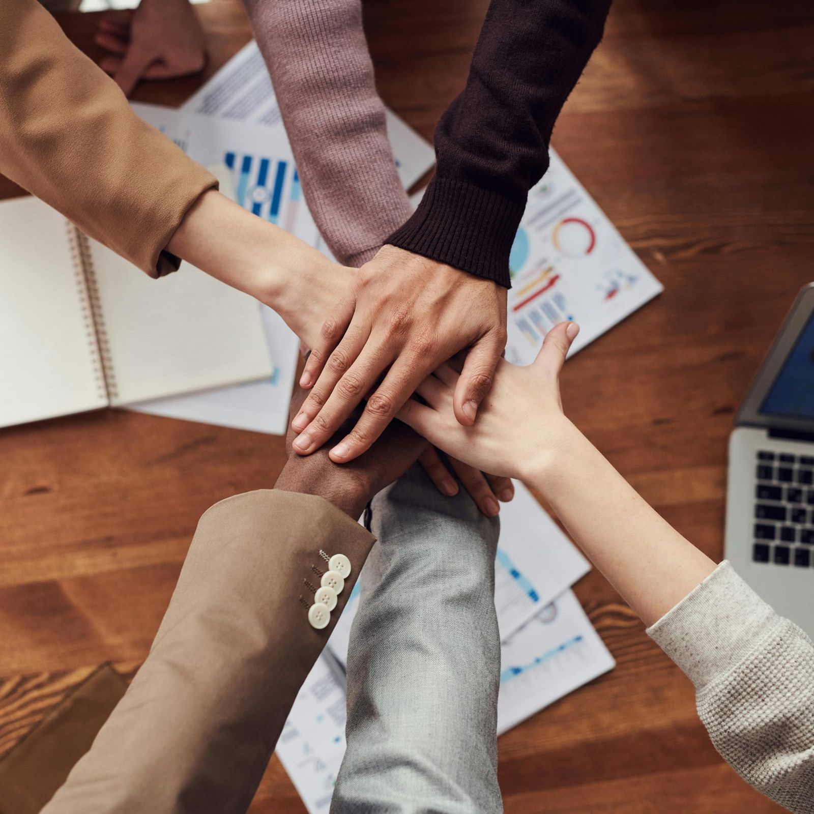 Teamwork company-zusammenhalt.jpg
