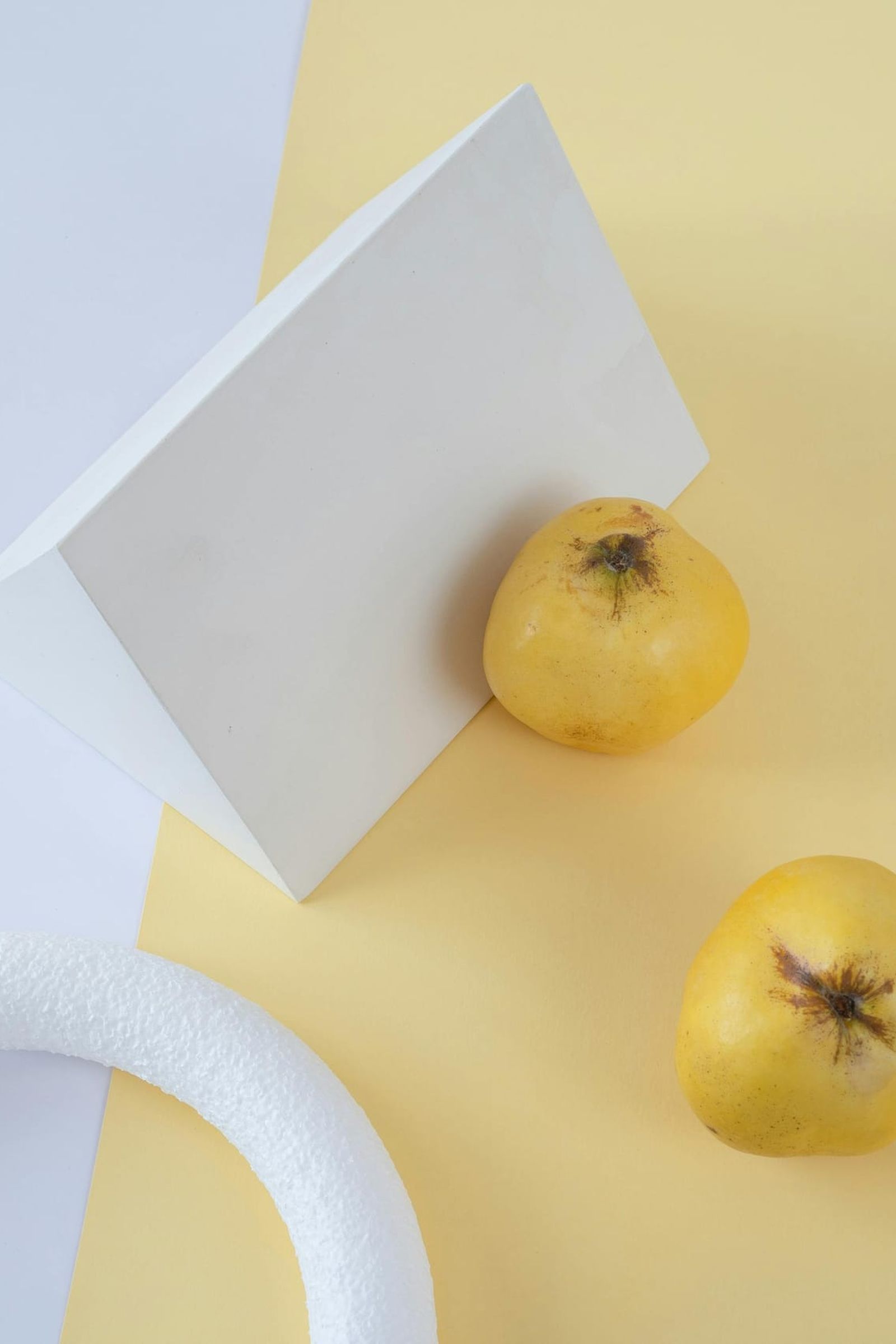grapefruit-quince-abstrakt-quitte.jpg