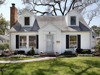 Homeowners Insurance for a $300,000 Home: Costs, Cheapest Companies, and More