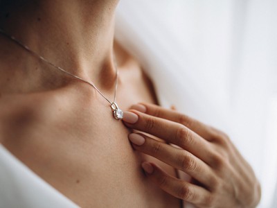 Jewelry Insurance: What It Covers, What It Costs, and How to Get It