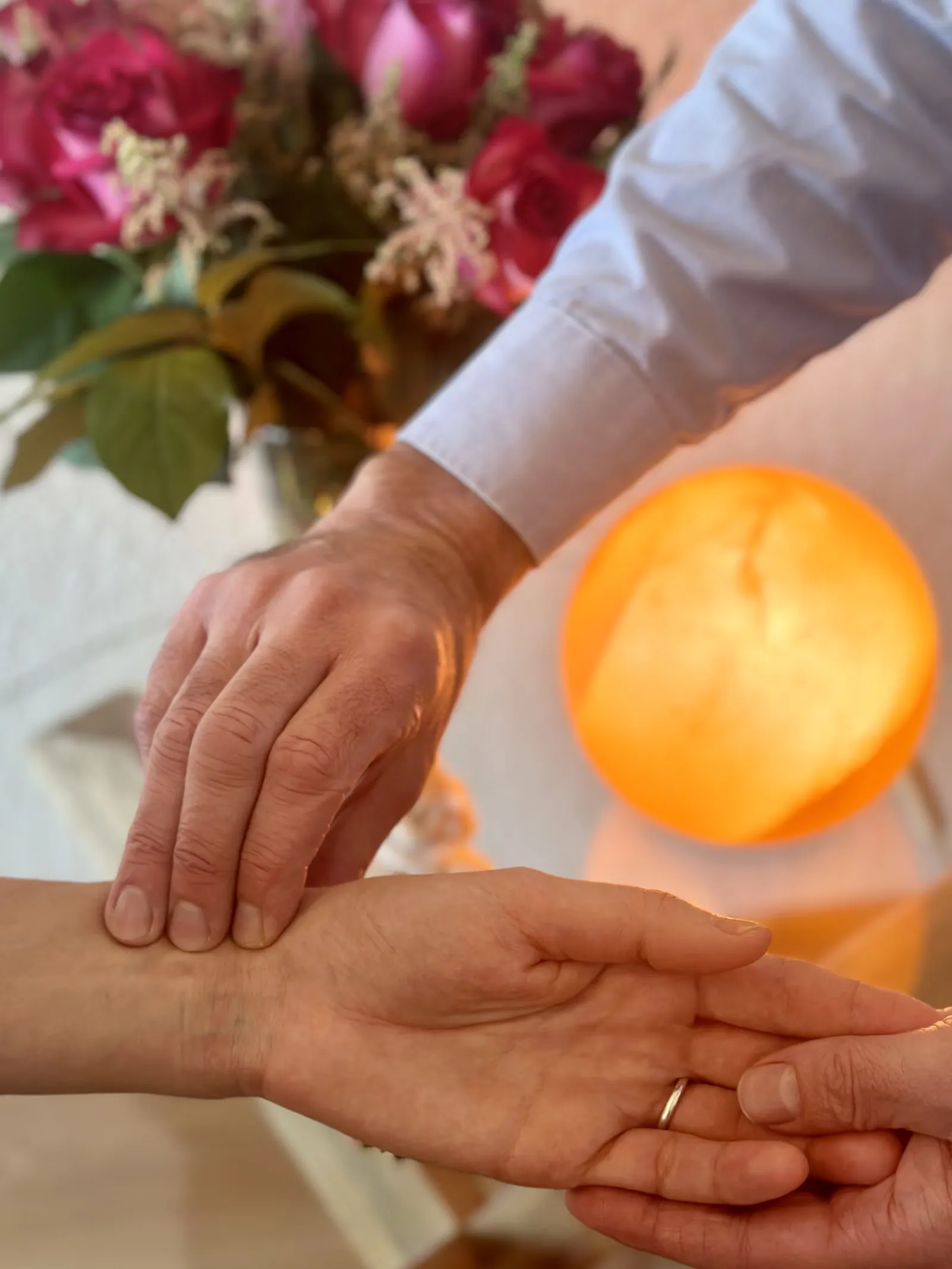 GESUND UND GLÜCKLICH MIT AYURVEDA