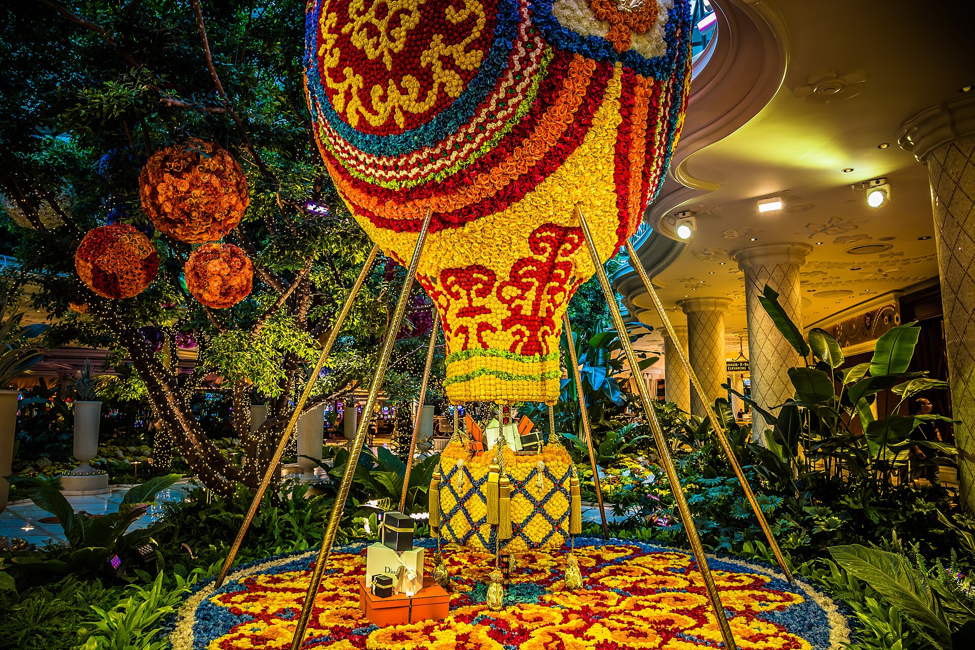 A giant hot air balloon made of flowers in the Wynn Las Vegas atrium garden