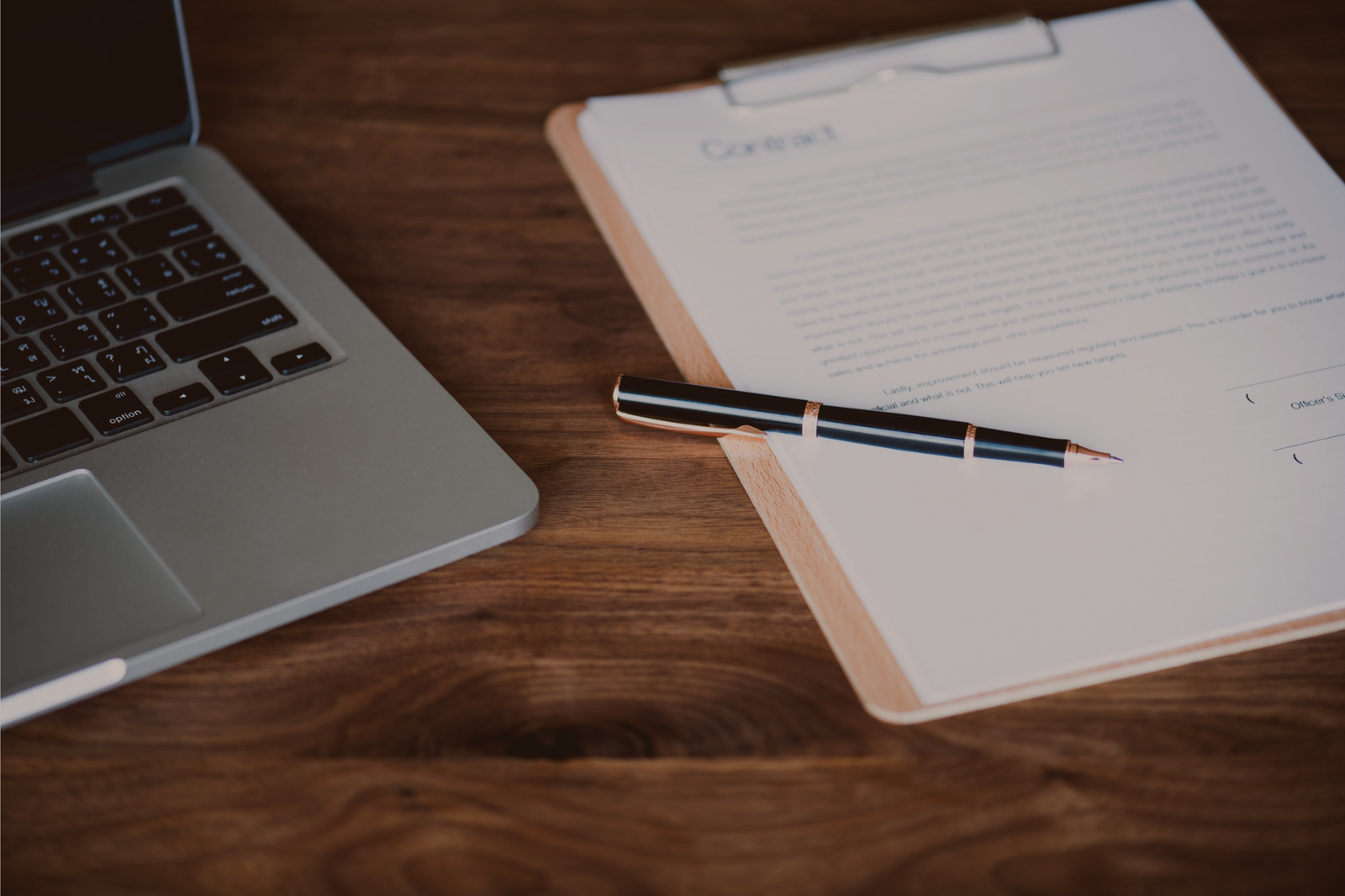 Firma contratti commerciali