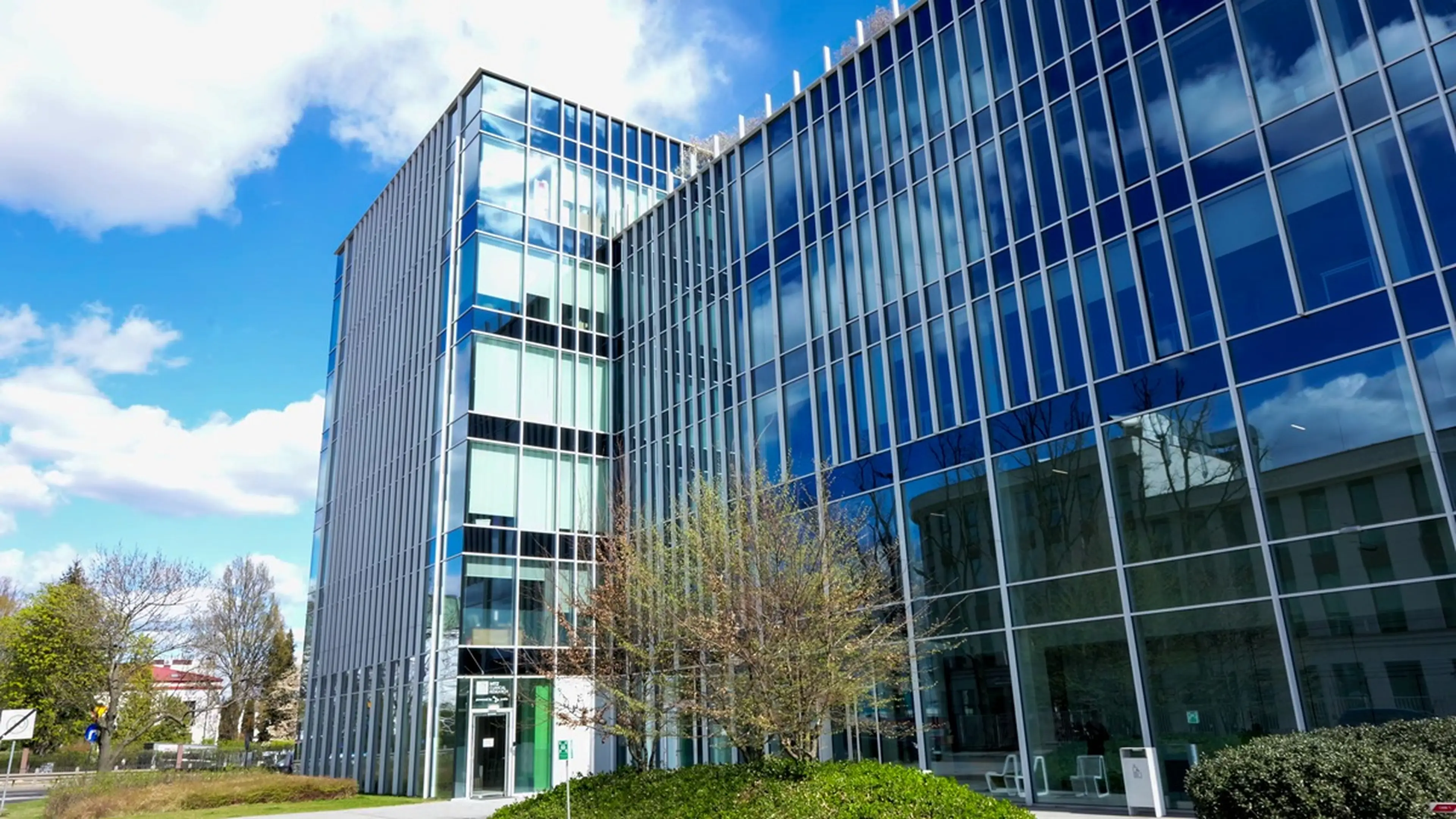 Building of Pratia MTZ