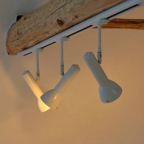 Vlekken hangend aan een sneltram