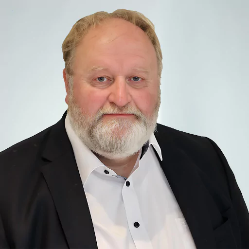 Peter van der Galiën, Director General