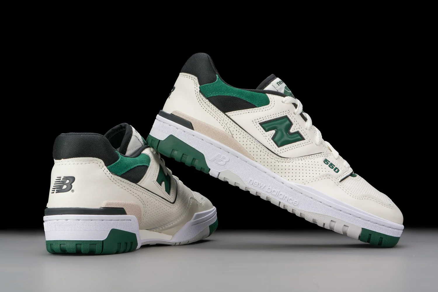 New Balance Pine Green Cream - Shoes