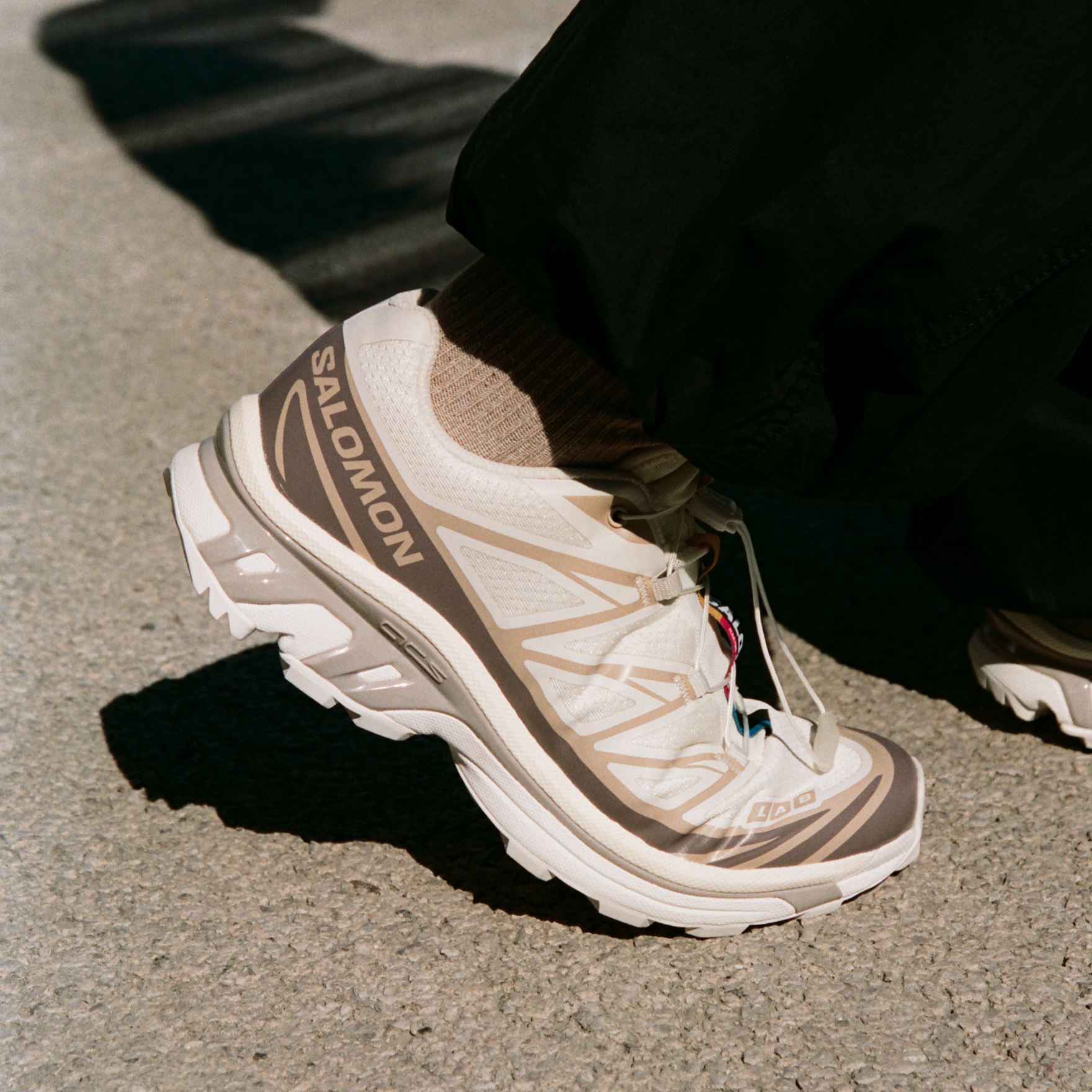 Salomon XT 6 Shoes  - White Beige