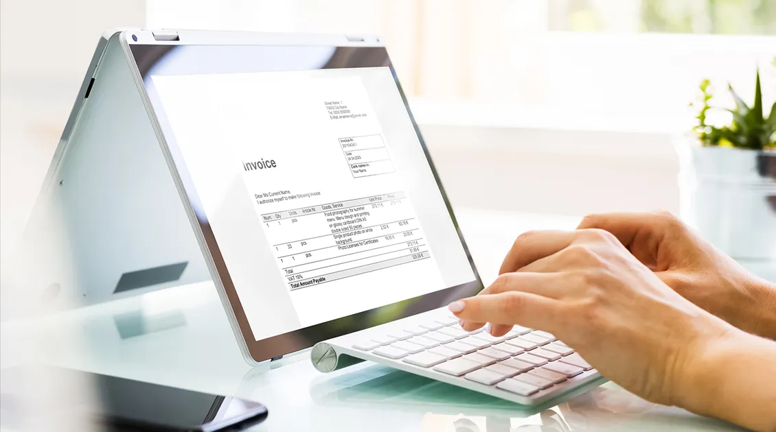 Countdown to e-Invoicing in Germany: Top 10 client questions hero image