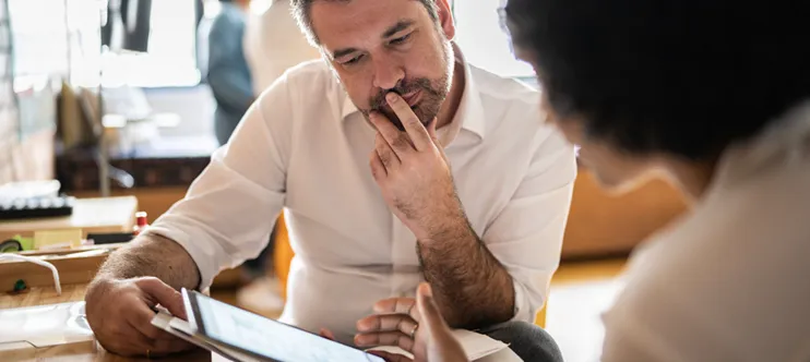 Make or Buy: Building sales channels creates permanent costs