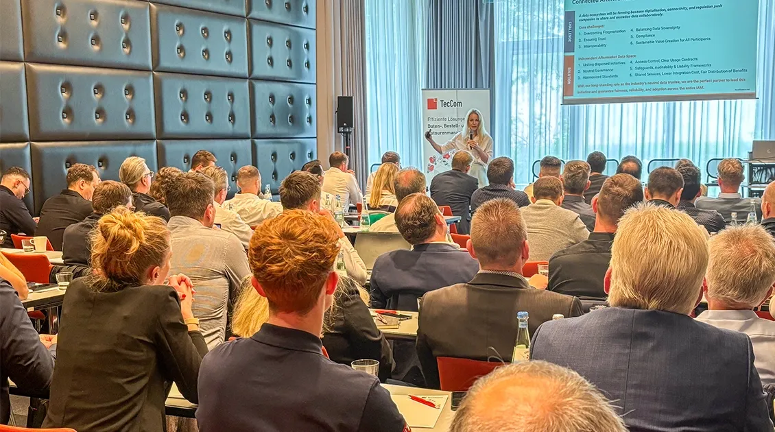 TecCom Community: Insights and Innovation hero