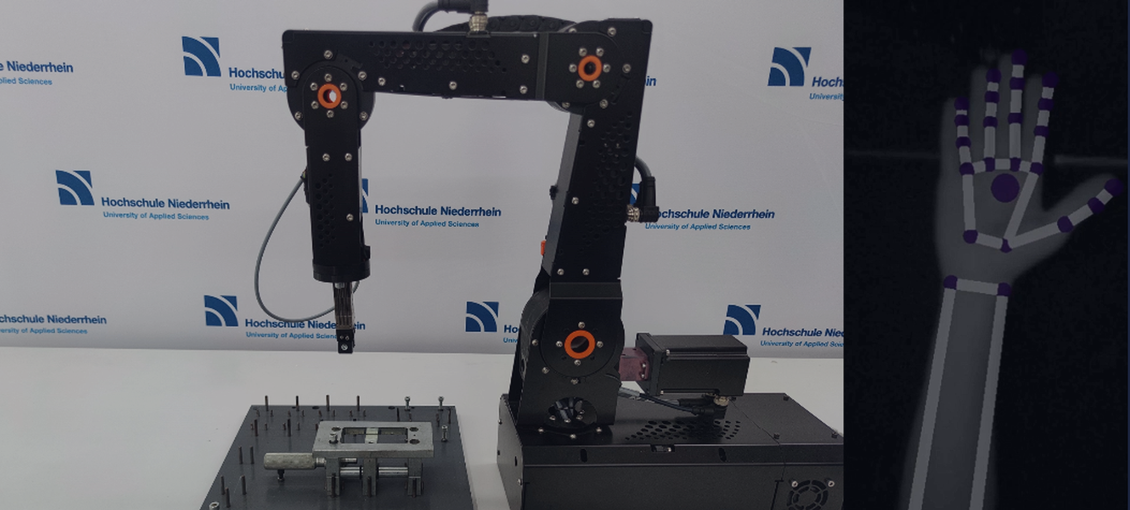 Intuitive gesture control with igus Robolink
