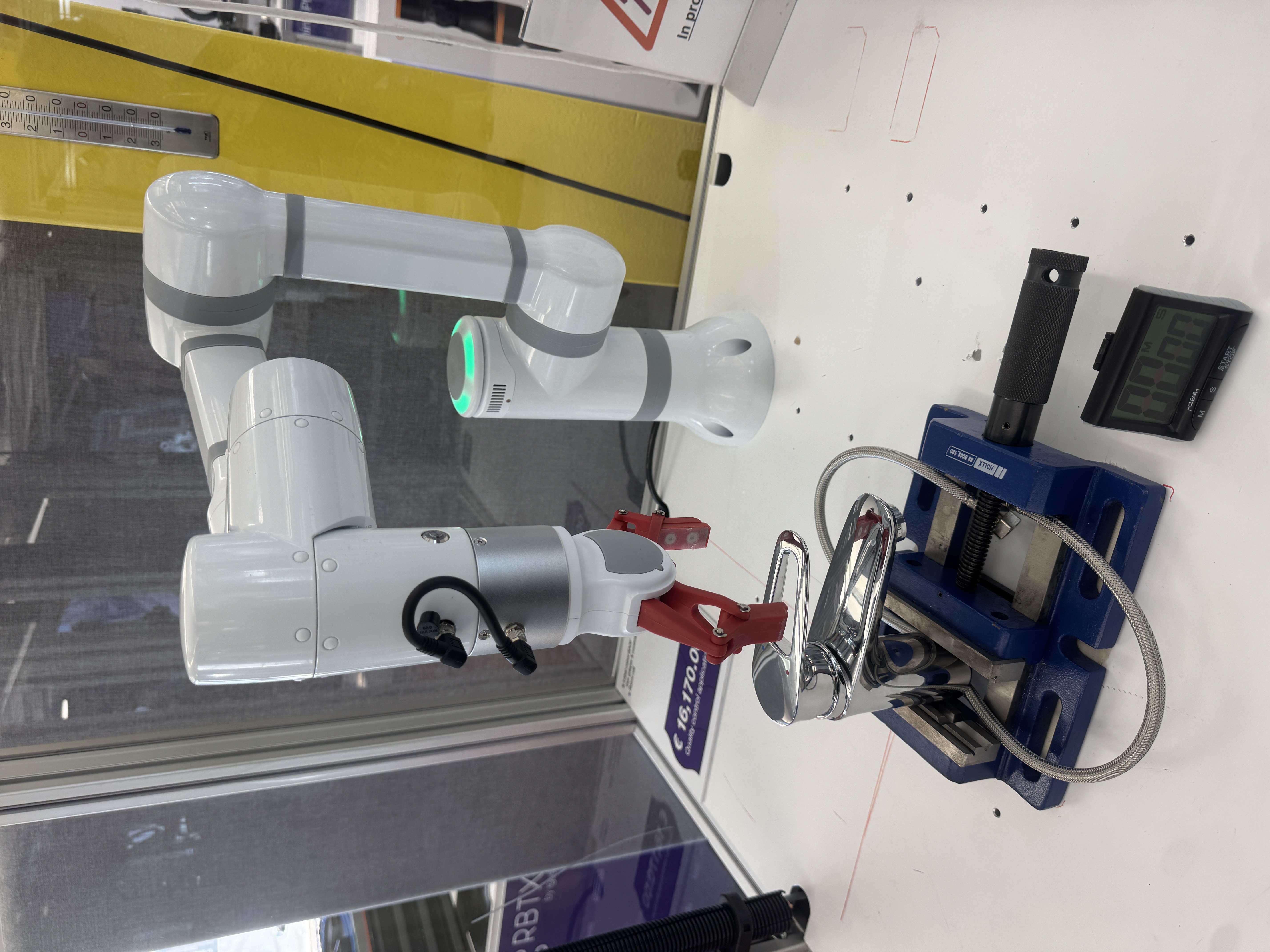 Automated quality inspection of facets