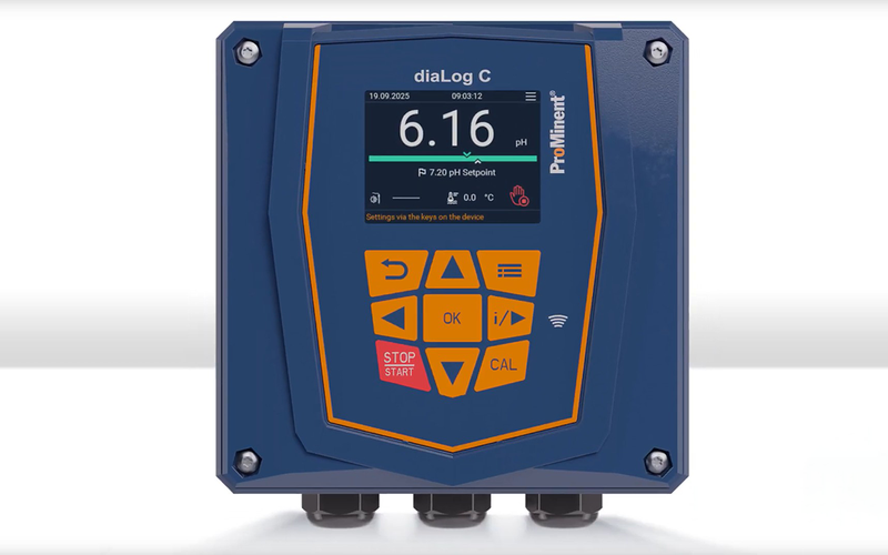 The single-channel controller, viewed from the front.