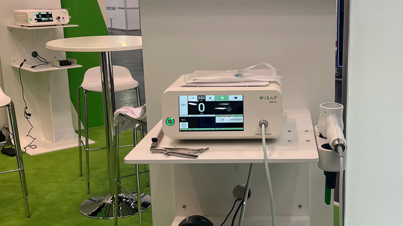 Das SafeCut Gerät auf der Messe.