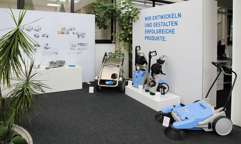 Busse Firma von innen