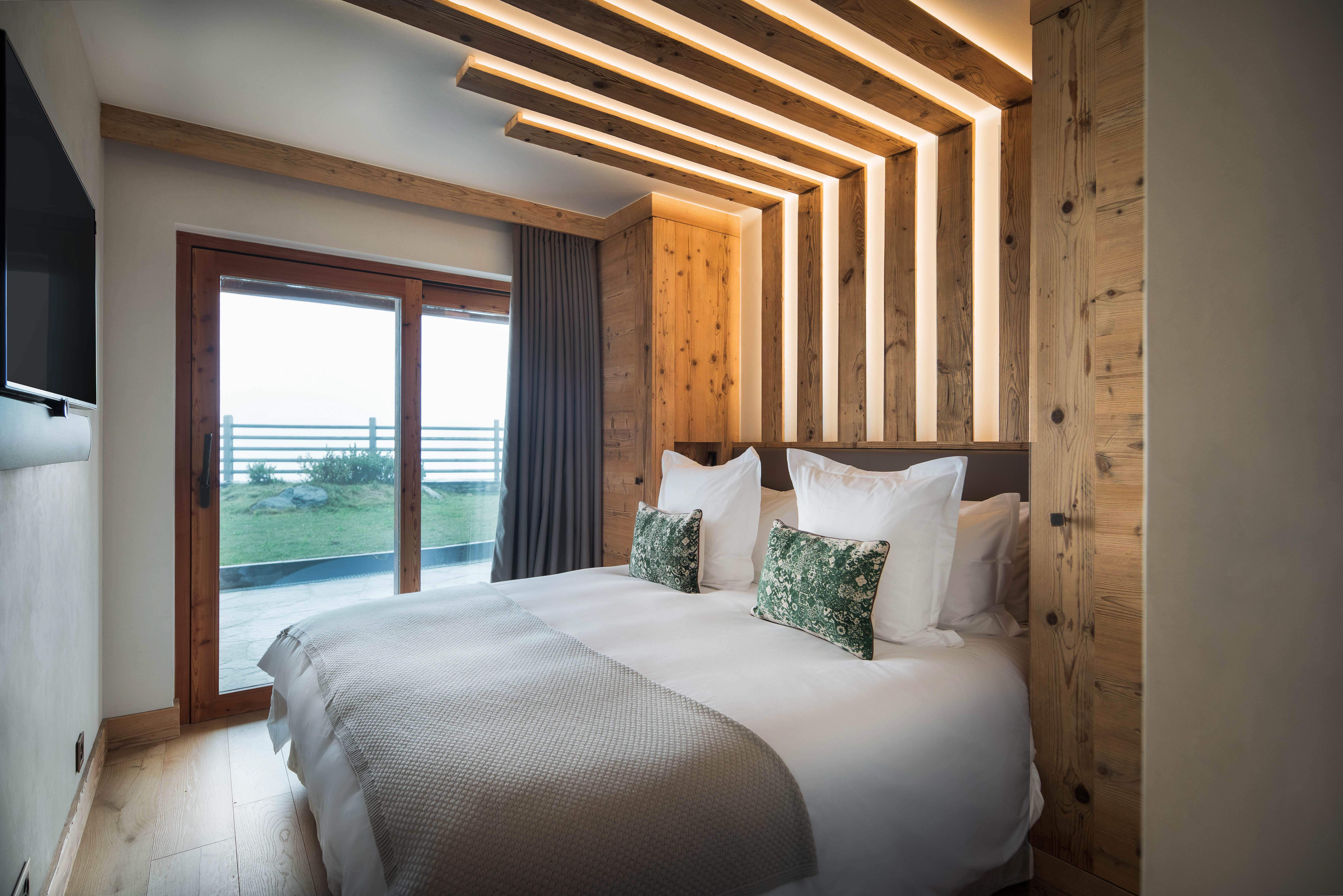 The Calima Estate - Book Direct with Verbier Exclusive