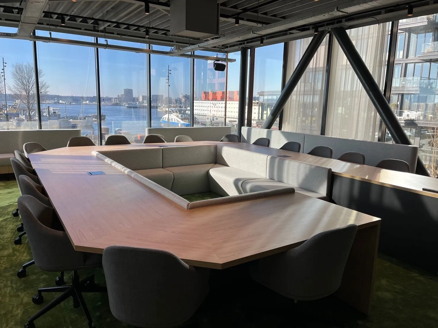 Paramount
NDSM-Plein 6