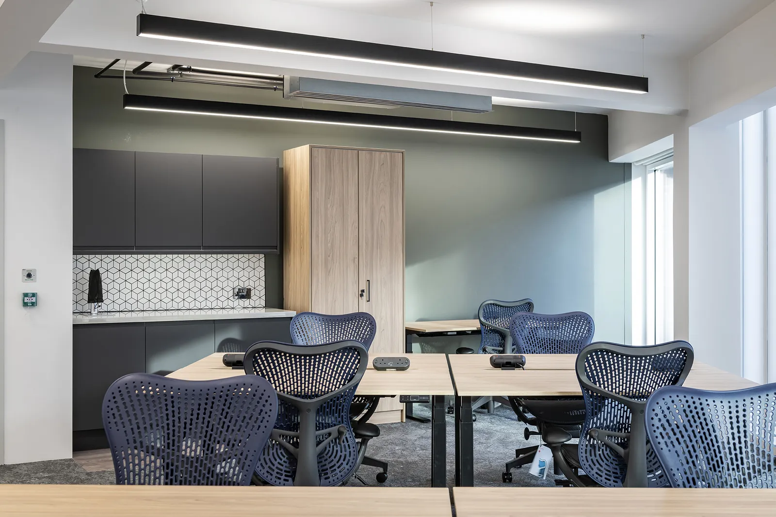 Niantic
143 Long Acre