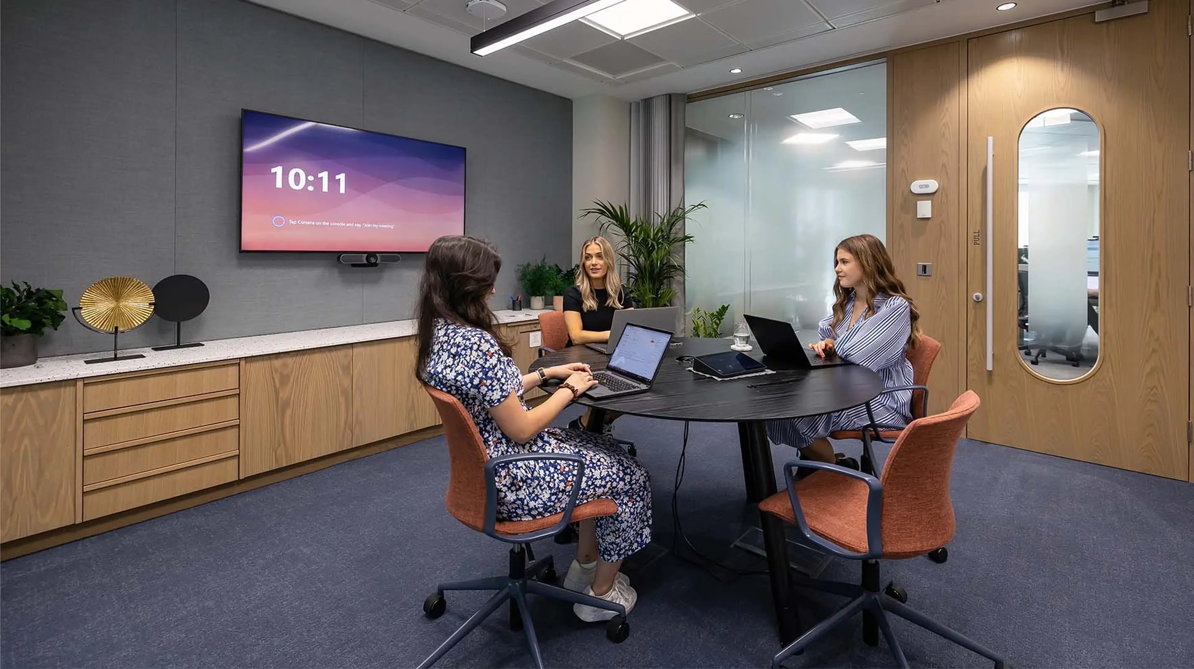 Gallery slider image