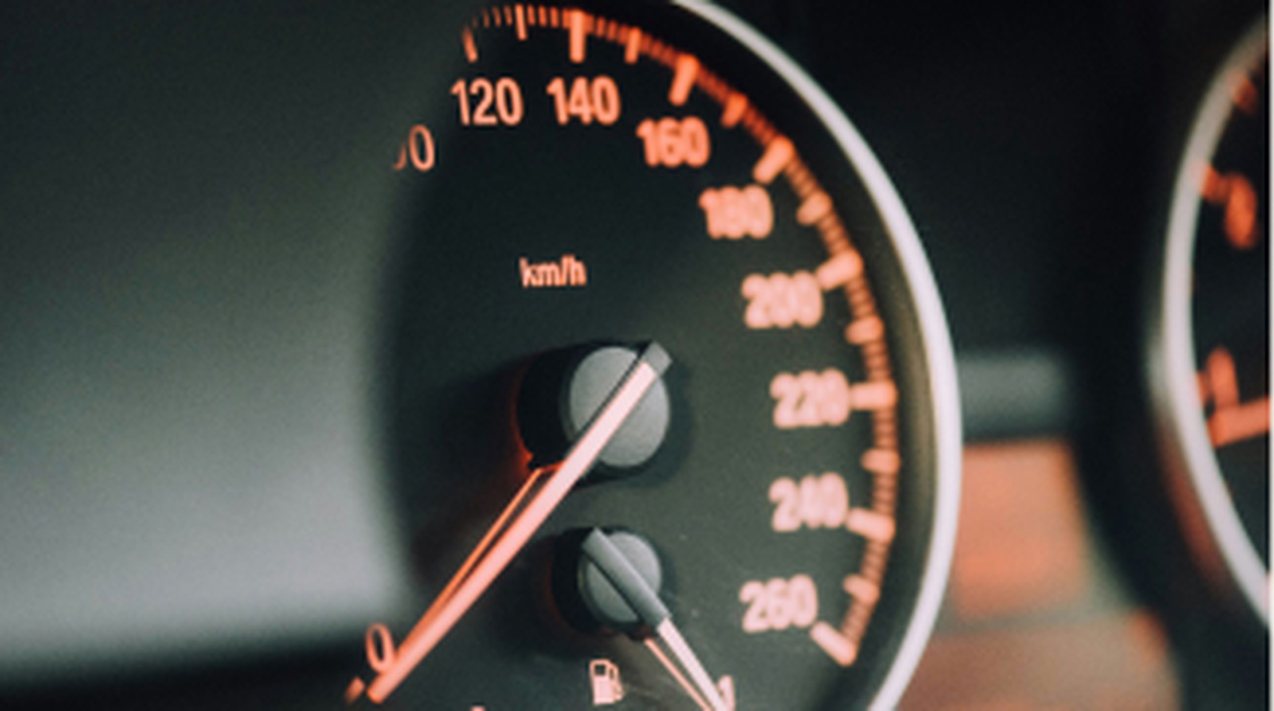 Kilometerteller van een auto