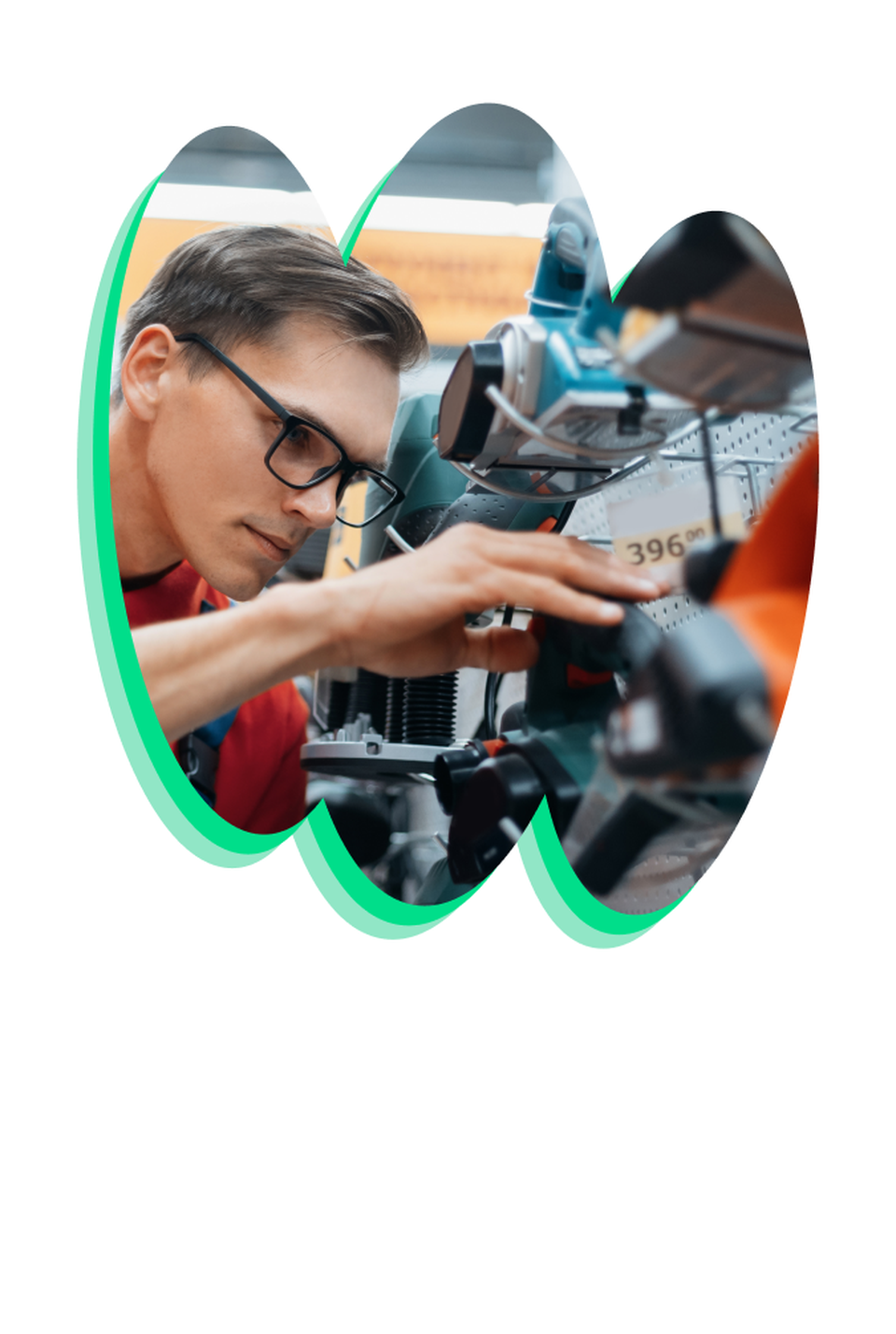 Man inspecting machinery, symbolizing empowered frontline with Mitarbeiterplattform, Employee App.