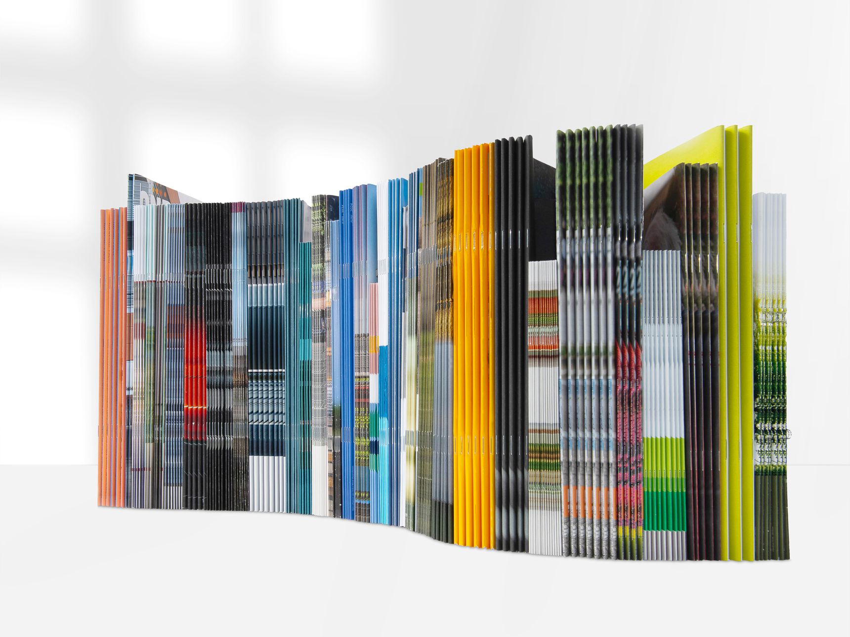 Brochures rug in boog