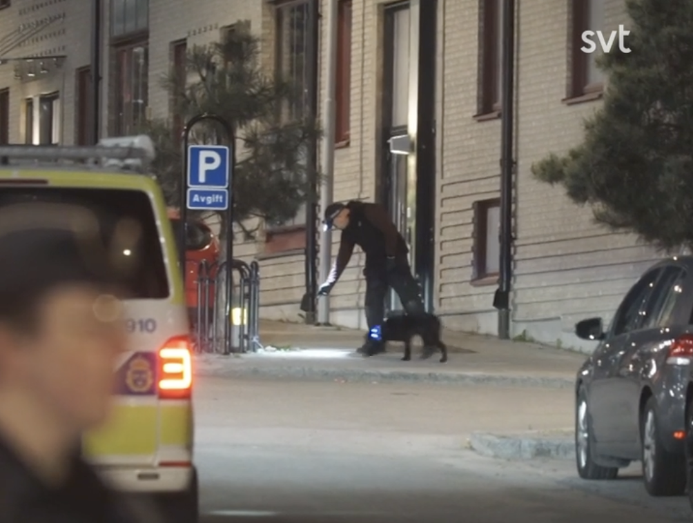 Polisens tekniker undersökteplatsen