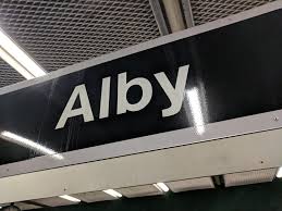 Nytt mordförsök i Stockholmsområdet – man besköts vid tunnelbanan