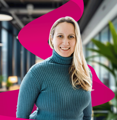 Young women smiling into the camery