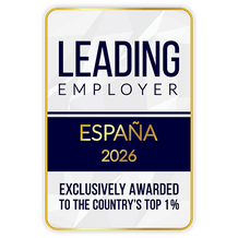 Badge with "Leading Employer España 2026," awarded to the country's top 1% employers, featuring a blue and gold design.