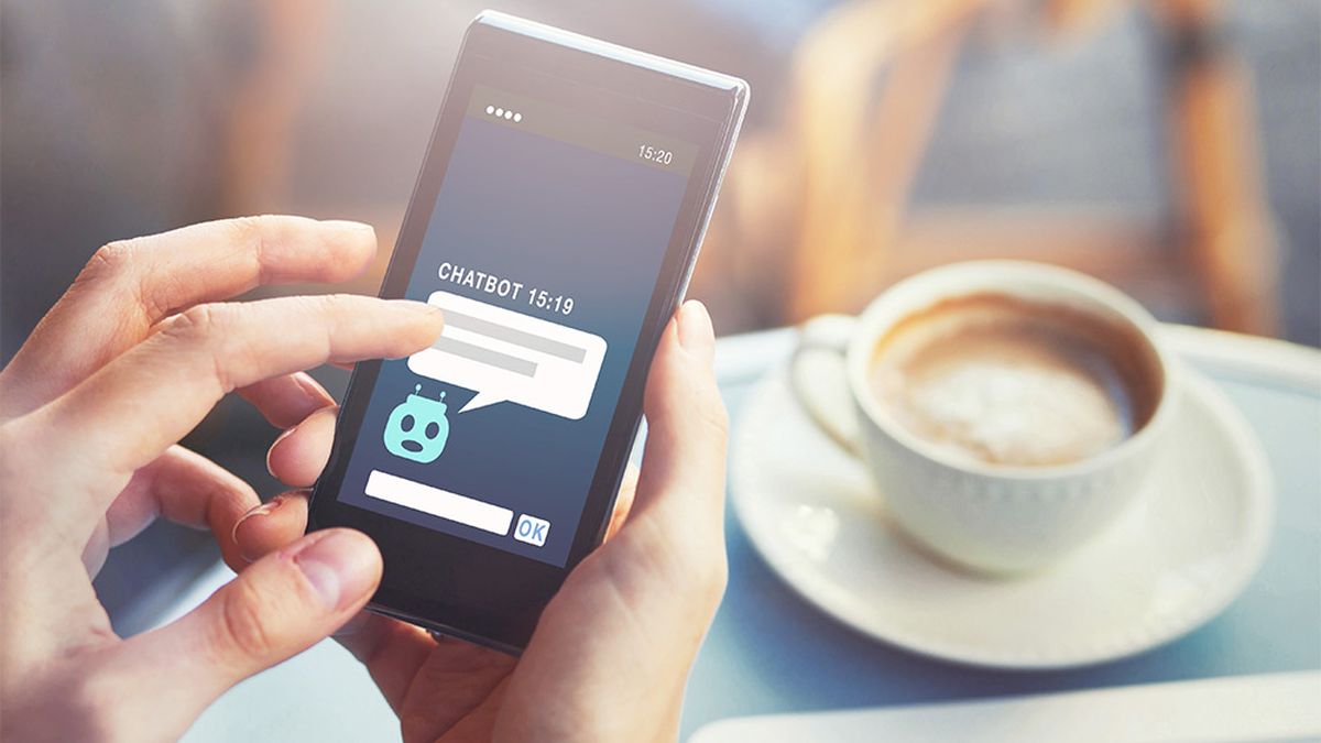 Chatbot am Smartphone nutzen.