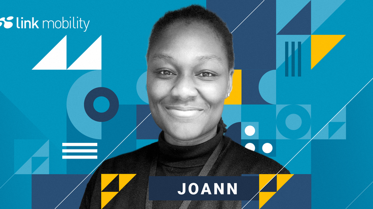 Smiling person on a geometric blue and yellow design background with "Link Mobility" and "Joann" text.
