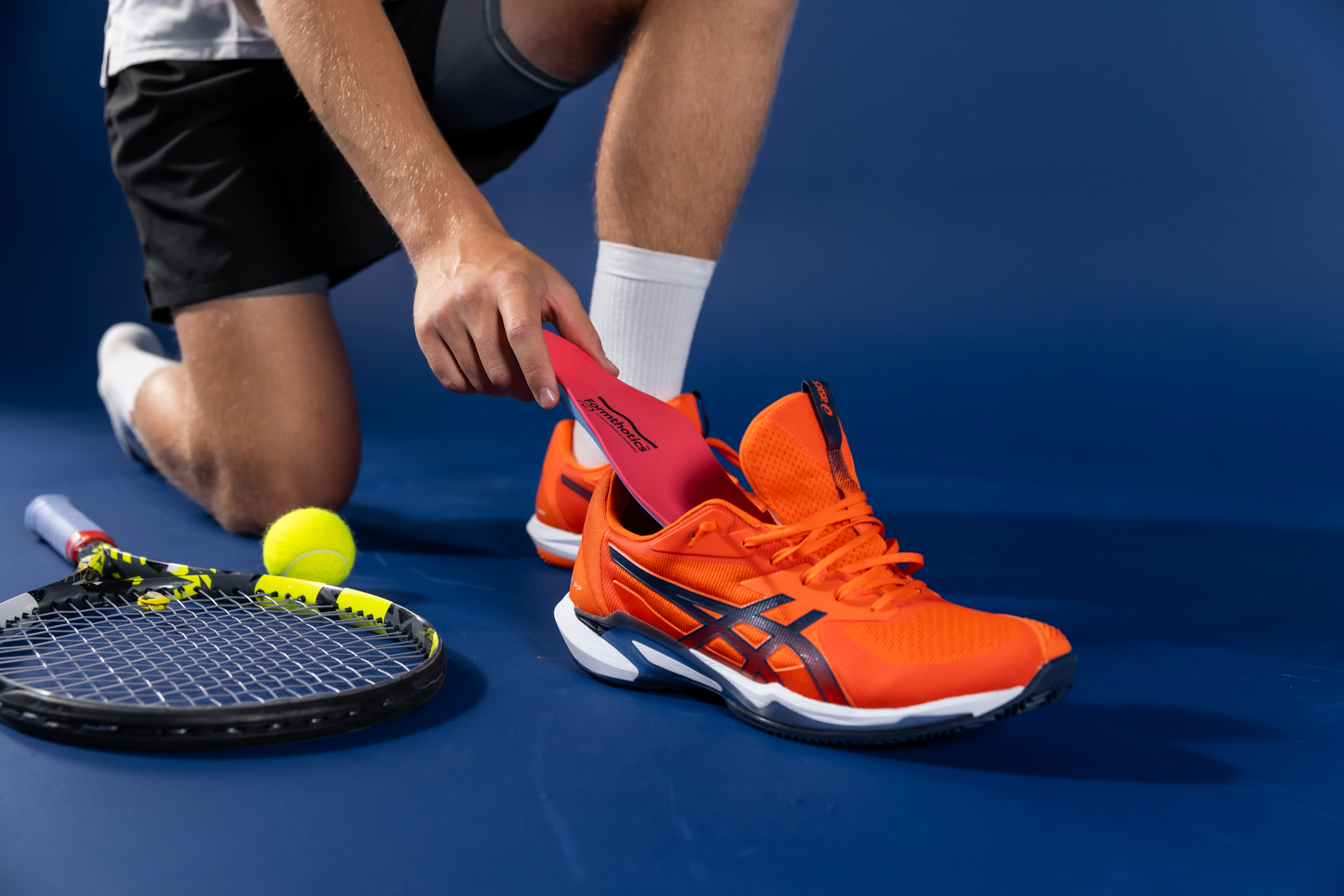 dual medium into sport shoe