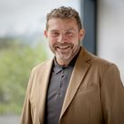 Portraitfoto von Paul Mayer