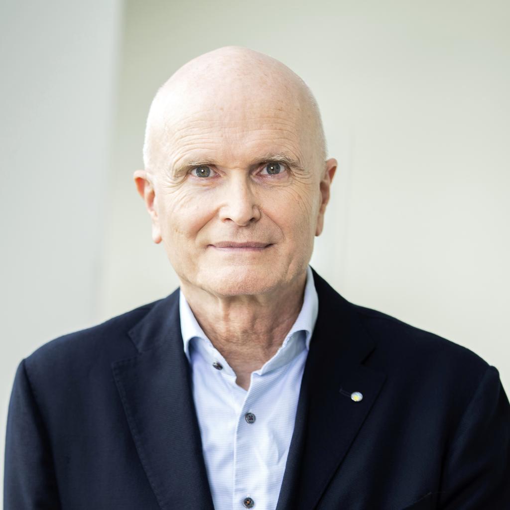 Portrait of Axel R. Pries