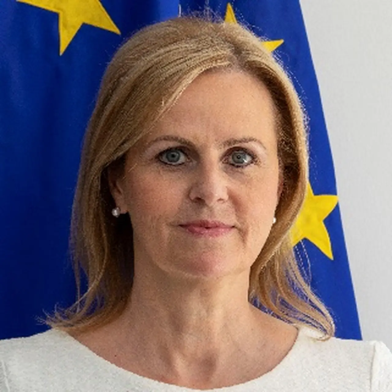 Portrait of Florika Fink-Hooijer