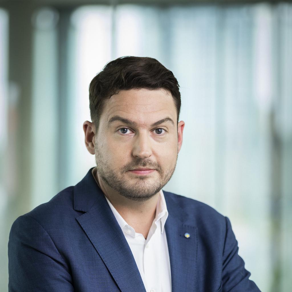 Portrait of Julian Kickbusch