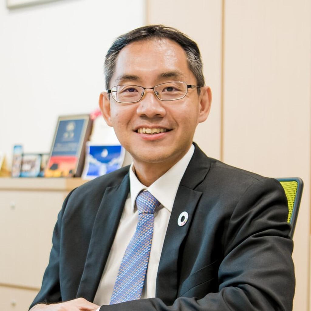 Portrait of Yik-Ying Teo