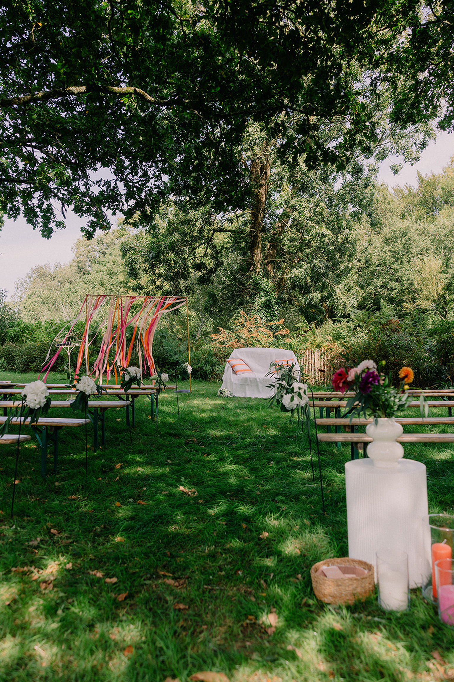 Cérémonie laïque au Jardin Saint Germain à Plogastel-Saint-Germain, mariage en Pays Bigouden
