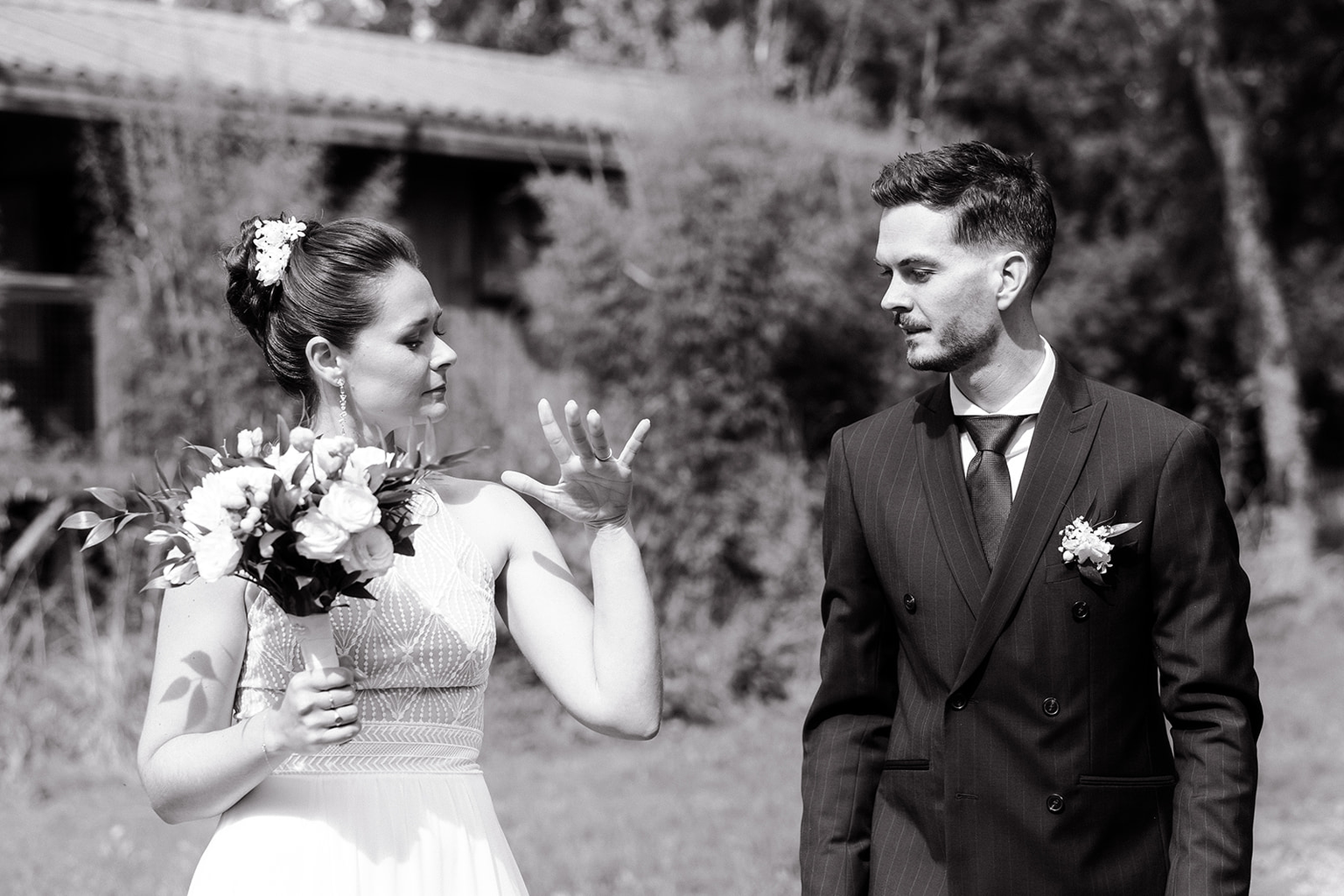 Première rencontre des mariés au Jardin Saint Germain, mariage en Finistère sud