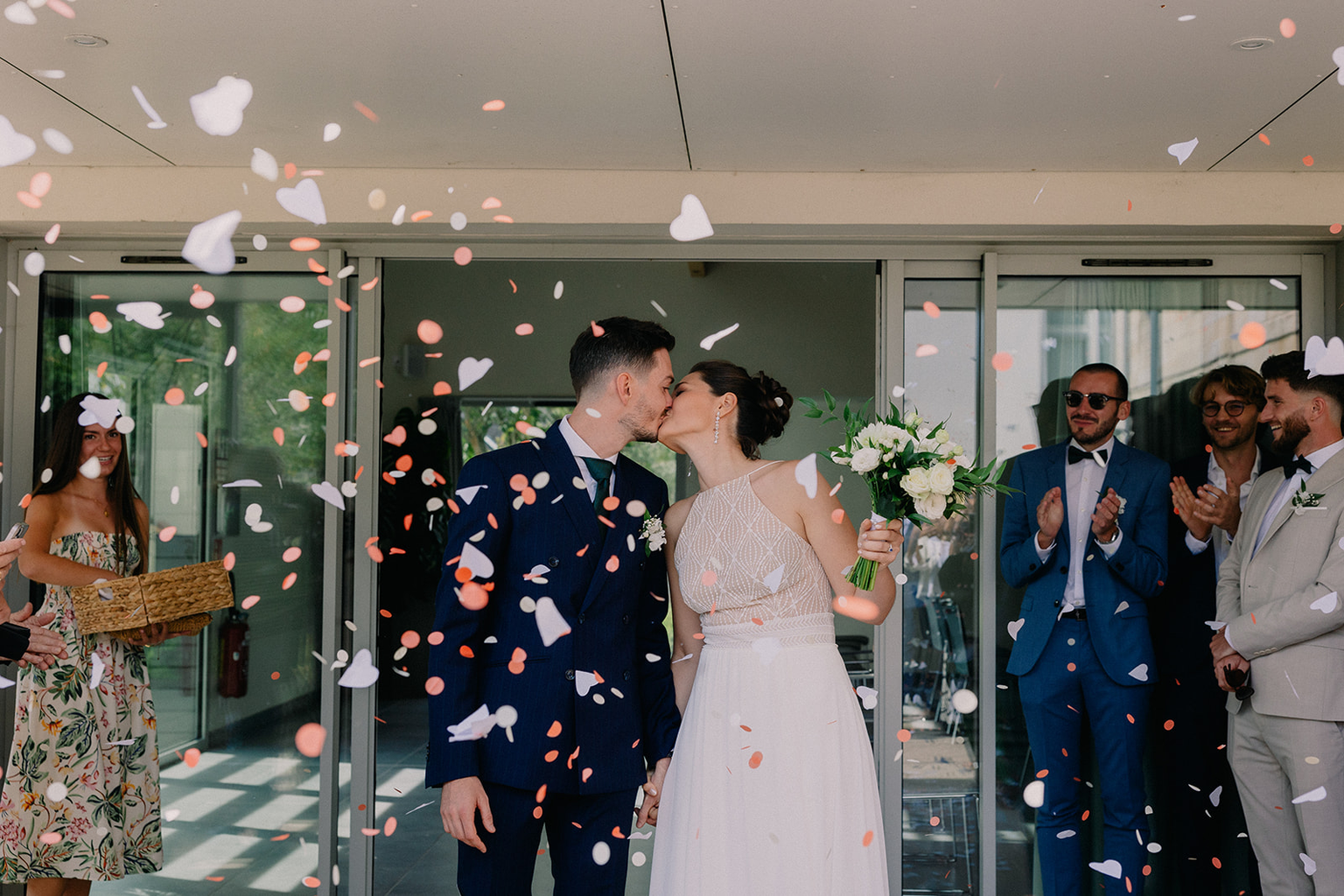 Mariage civil à la mairie de Penmarc'h en Finistère sud, photographe mariage Bretagne