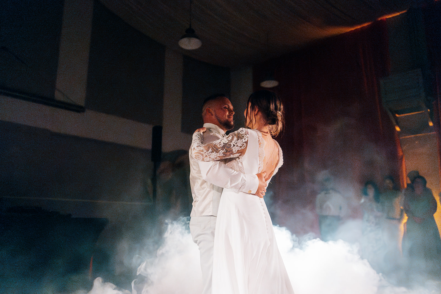 Première danse d'Amandine et Emmanuel au Château de Beaumanoir, mariage en Bretagne